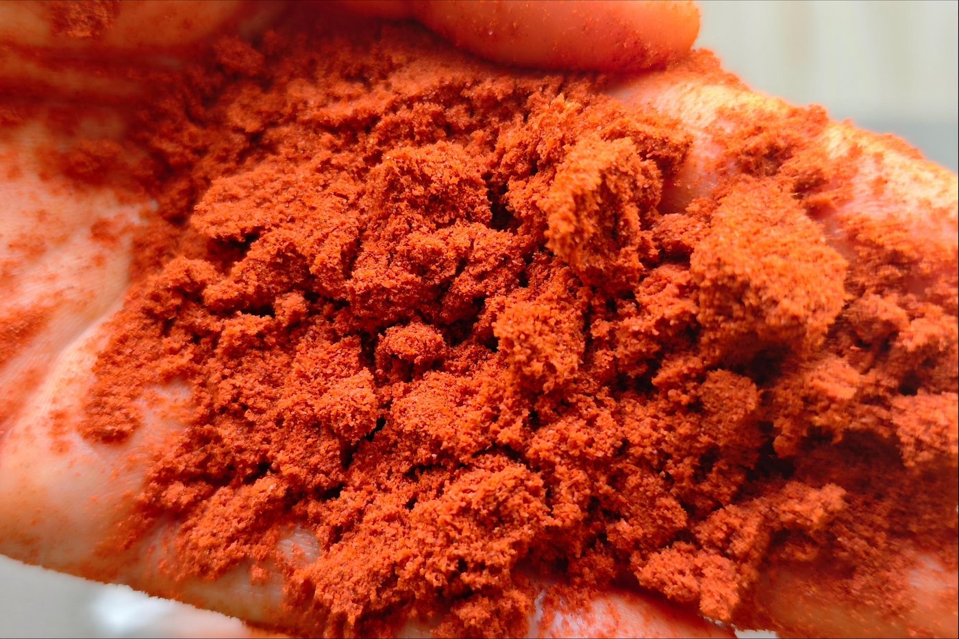 Low-heat paprika powder